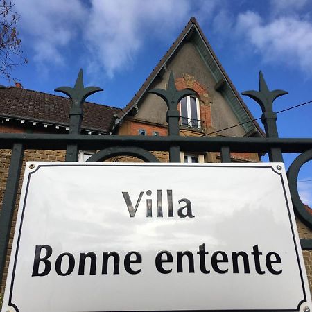 Villa Bonne Entente Donchery ภายนอก รูปภาพ